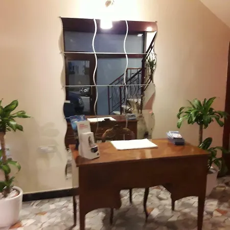 Nuovo Diana فندق نابولي