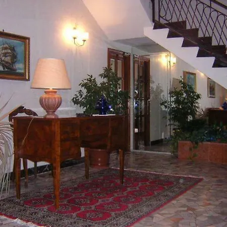 Nuovo Diana Hotell